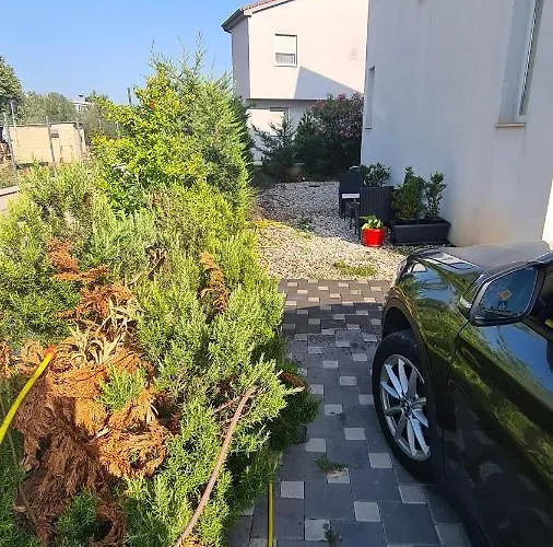 Doki Basement Διαμέρισμα *