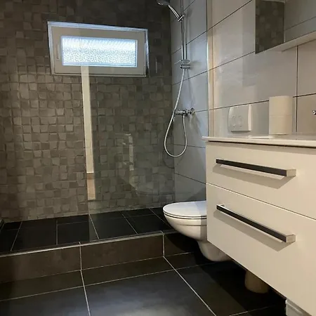 Doki Basement Apartament