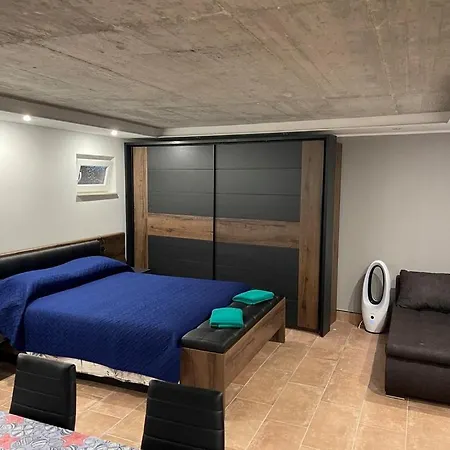 Apartment Doki Basement *
