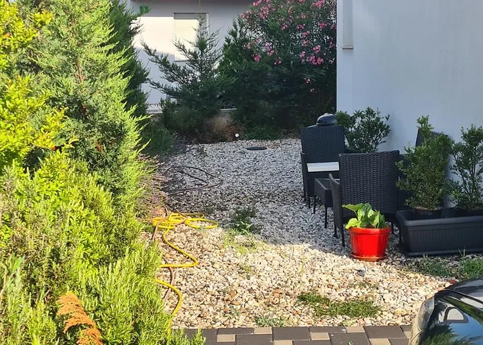 Doki Basement Apartman Póla